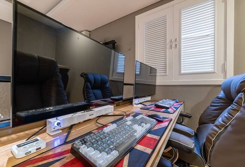 Номер Стандарт, Motel L Amant