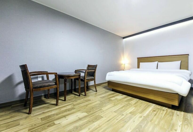 디럭스 룸, Gyeongpodae The Hotel Business