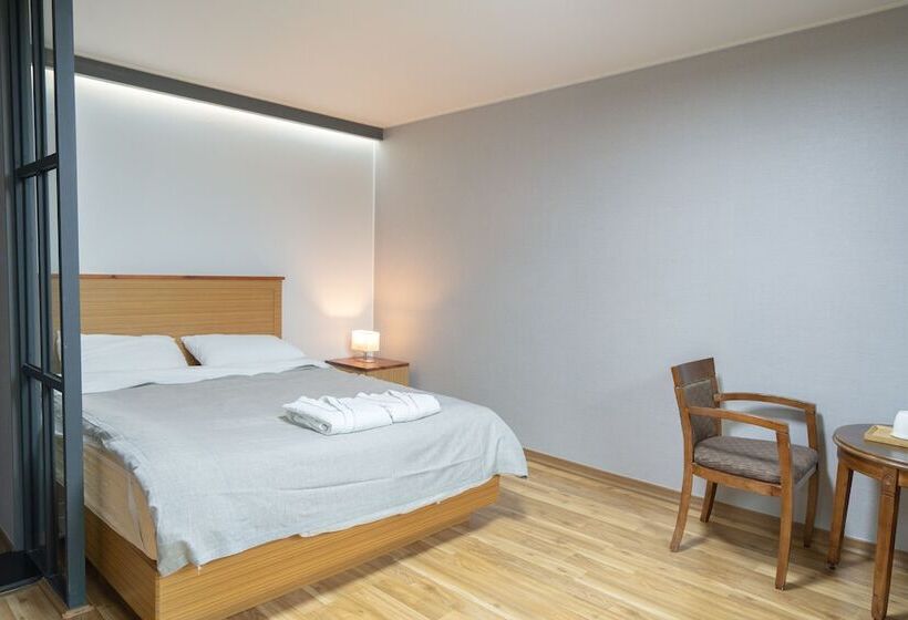 디럭스 룸, Gyeongpodae The Hotel Business