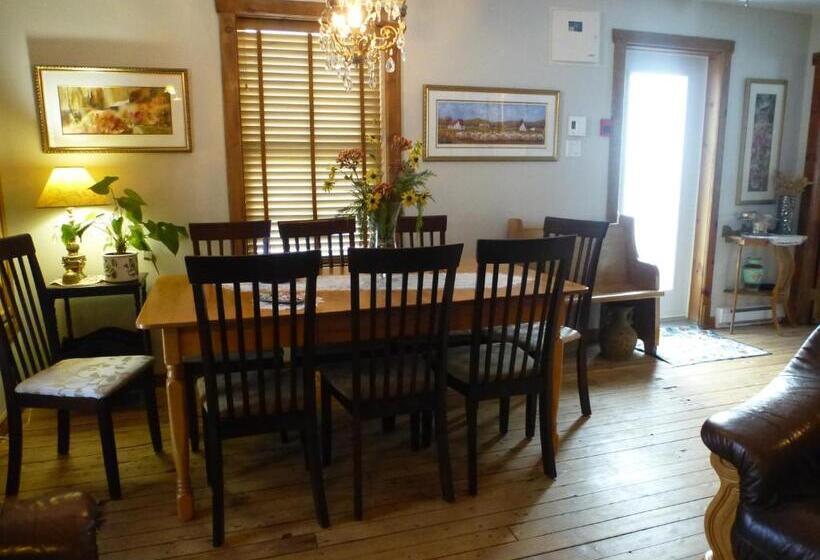 Номер Стандарт, B&b Les Deux Pignons