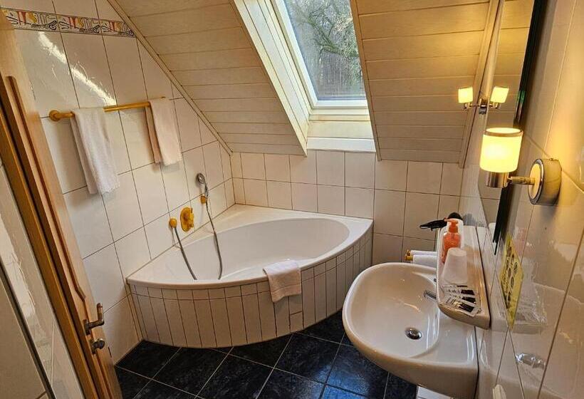 家庭间, Gästehaus Grunewald Bed & Breakfast