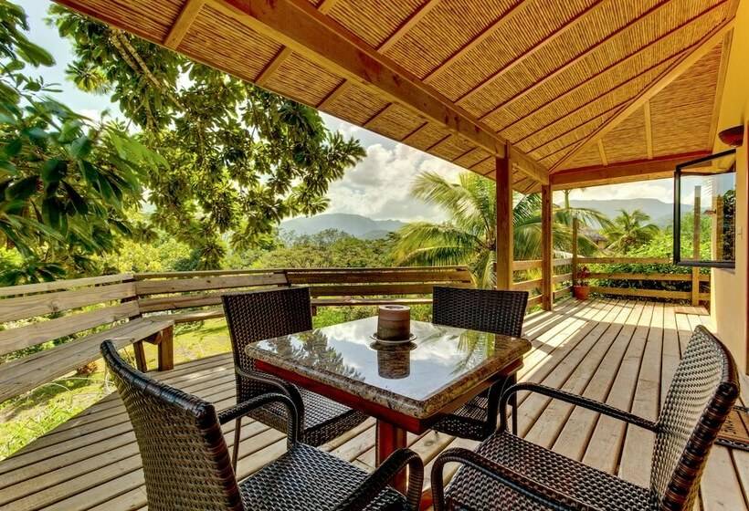 اتاق استاندارد, Sleeping Giant Rainforest Lodge