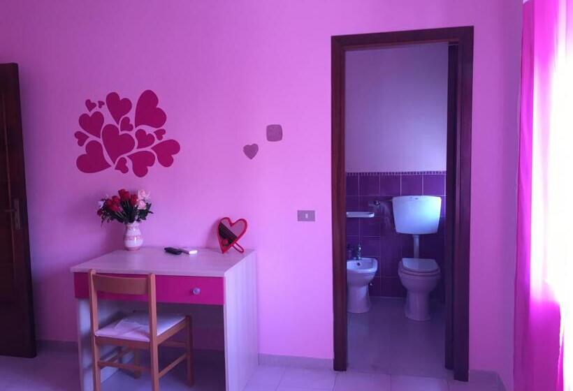 اتاق استاندارد سه نفره, I Colori Dell'arcobaleno