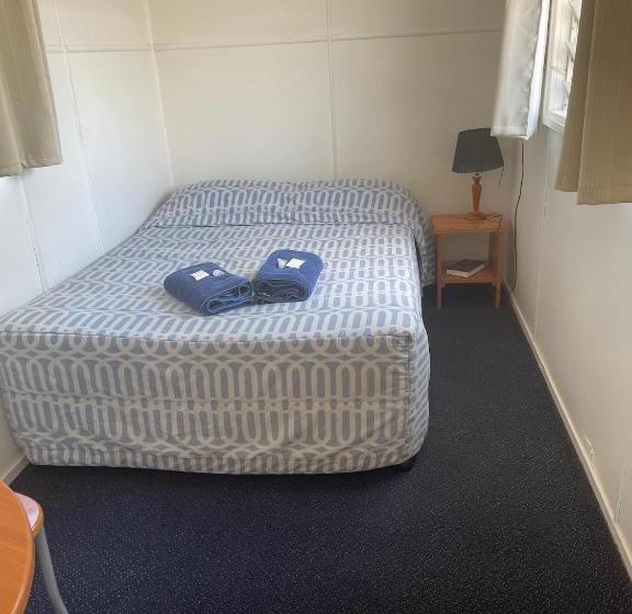 Номер Economy, Injune Motel