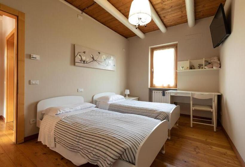 Четырехместный Номер Стандарт, Cascina Serenella B&b