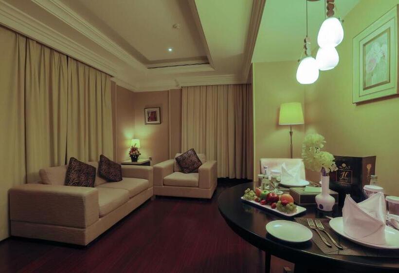 سوییت پرستیژ, Holiday Jazan