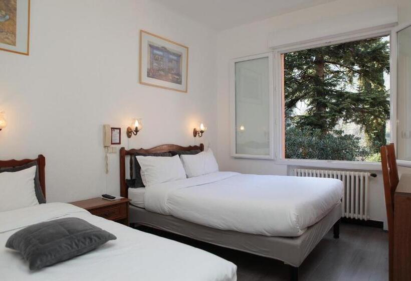 Трехместный Номер Superior, Auberge Les Gorges Du Loup