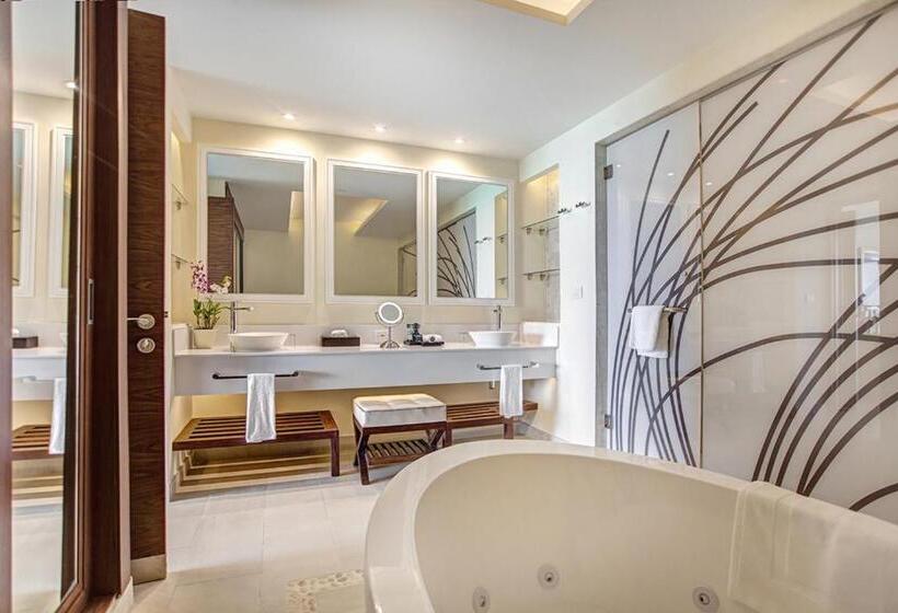 Deluxe Suite Sea View, Grand Lido Negril Aunaturel, An Autograph Collection Allinclusive Resort  Adults Only