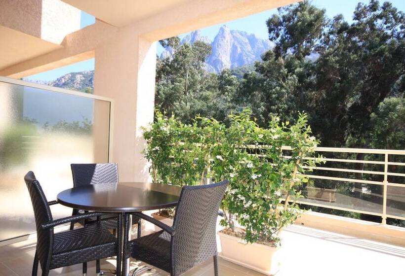 Номер Комфорт, Hôtel Et Résidence Costa Rossa