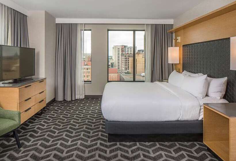전망 스위트, Hilton Des Moines Downtown