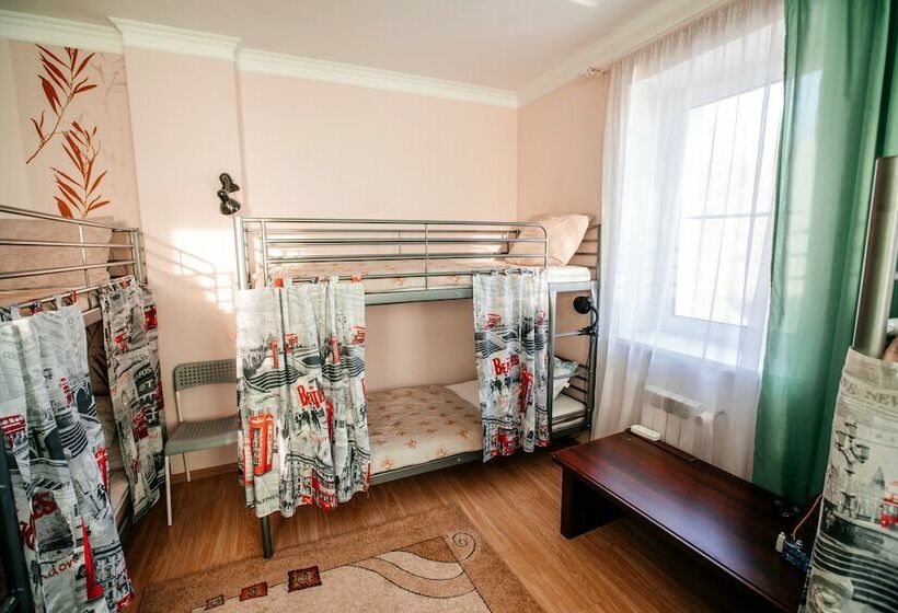 带共用浴室的标准房间, Samovar Hostel
