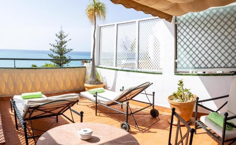 Superior Suite, Carabeo