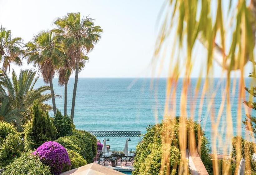 جناح مطلّ علي البحر, Carabeo