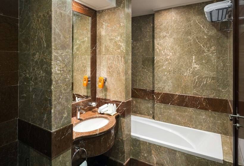 Люкс с Видом, Park Inn By Radisson Makkah Al Naseem