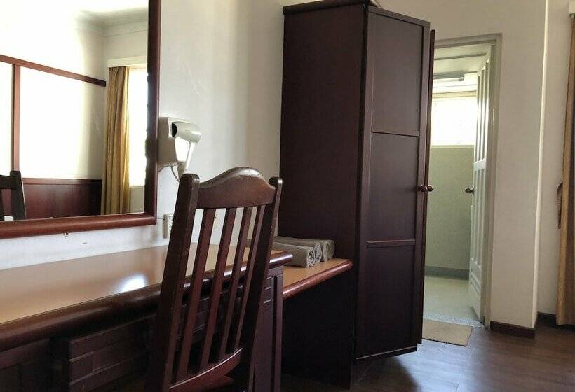 Апартаменты 3 Спальни, Parkland Apartment