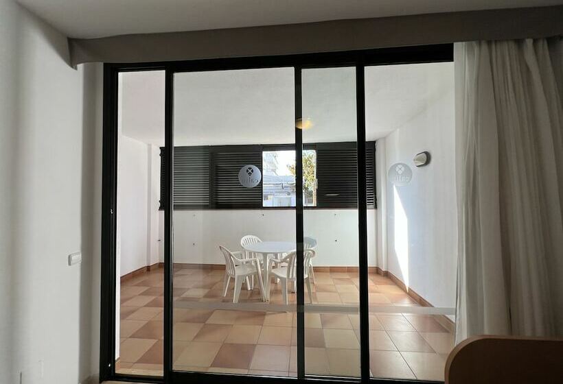 آپارتمان راحتی 1 خوابه, Beatrix 2000 - Caliu Apartments