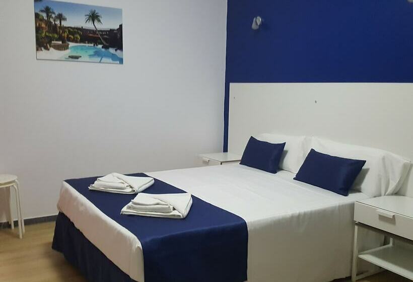 スタンダードルーム, Hostal San Gines