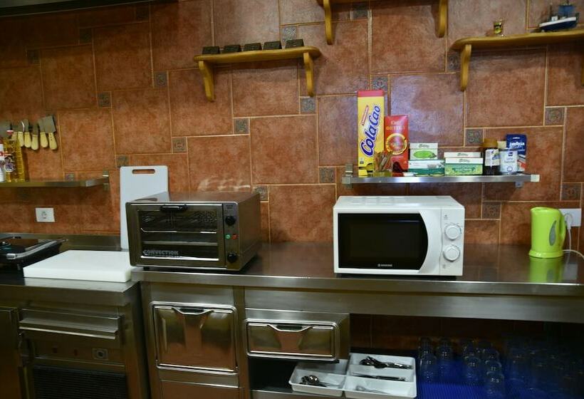标准单人间共用浴室, Hostal San Gines
