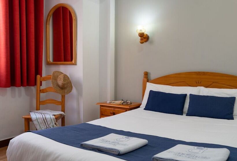 スタンダードルーム, Hostal San Gines