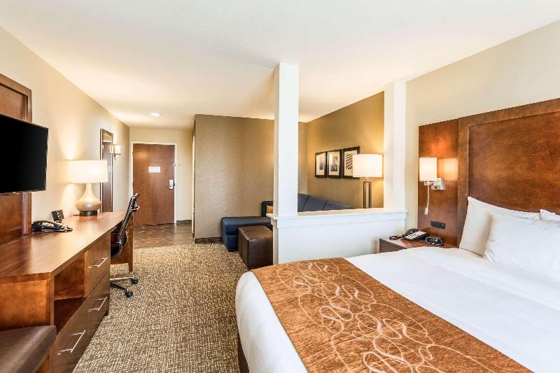 מיטת קינג בסוויטה, Comfort Suites