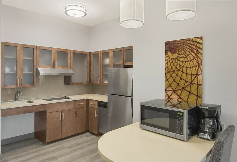 Люкс Адаптированный для Инвалидов, Staybridge Suites   Florence Center, An Ihg