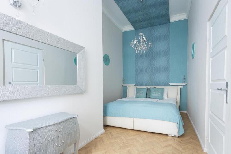 带1个卧室的豪华公寓, Bp Design  & Apartman