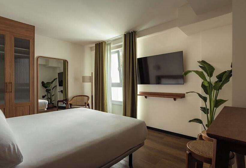 Студия Стандарт, Batimont Suites & Apartments