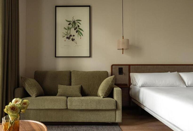 Студио Стандарт Вид на Сад, Batimont Suites & Apartments