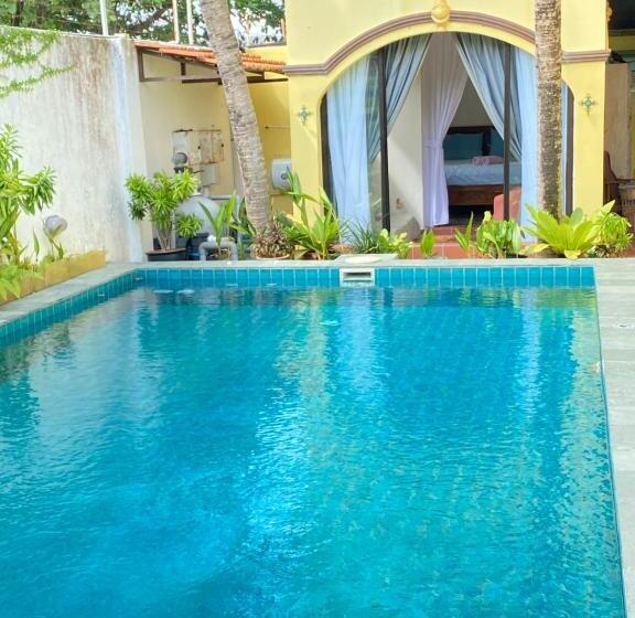 Standardzimmer mit Poolblick, Casugria Dutch Heritage Residence