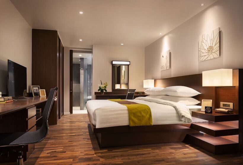 Люкс Real 2 Спальни, Emion Phnom Penh