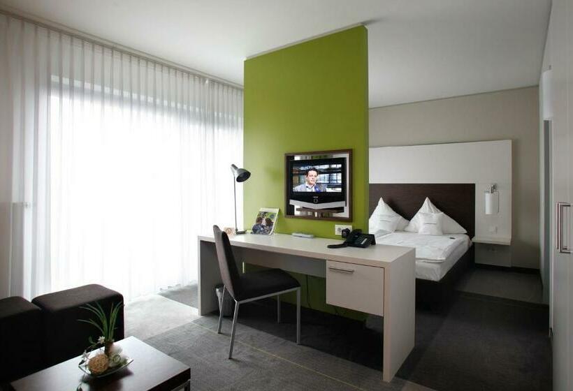 标准间带阳台, Sporthotel Kaiserau