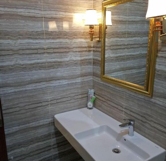 اتاق لوکس, Grand Town Hotel Mandai