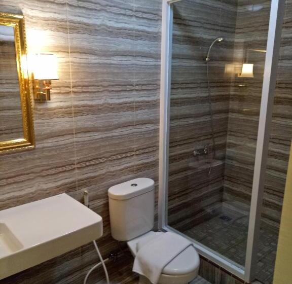اتاق لوکس, Grand Town Hotel Mandai
