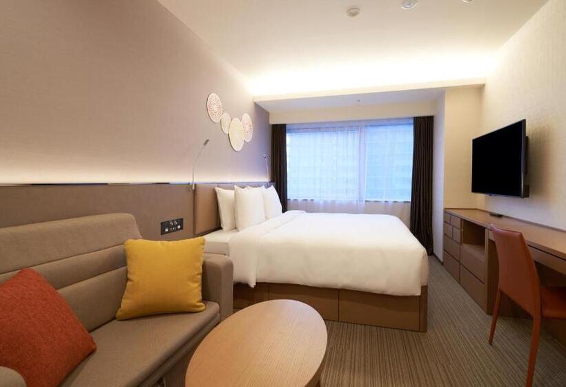 Люкс Кровать Кинг, Holiday Inn & Suites Shin Osaka, An Ihg