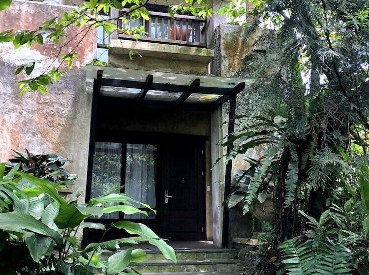 اتاق پرمیوم, Melia Bavi Mountain Retreat