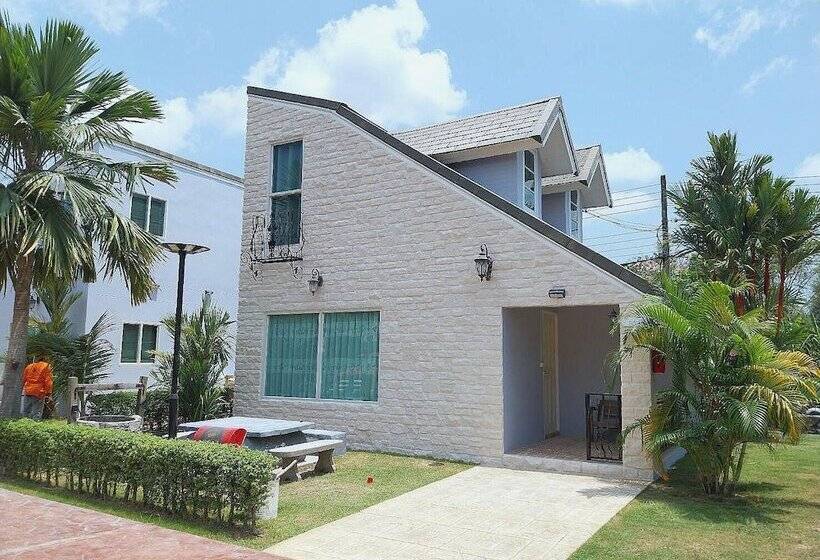 패밀리 룸, Apinya Resort Bangsarey