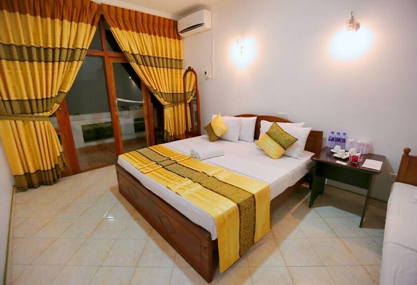 Трехместный Номер Deluxe, Mahaweli Spring