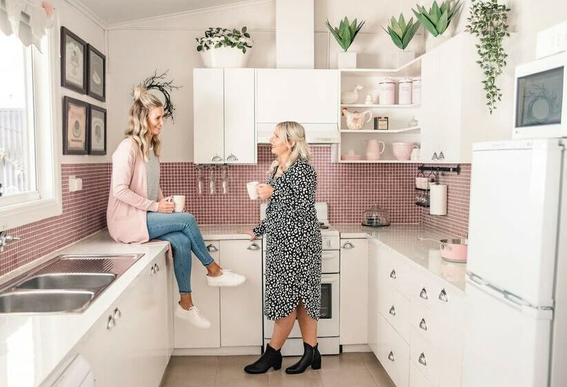 Дом 2 Спальни, Jasmine S Cottage
