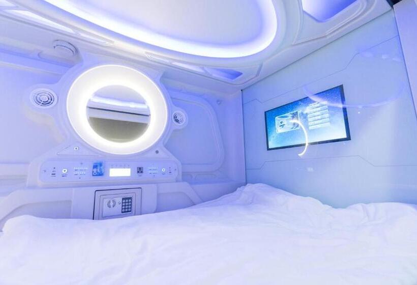 豪华单人间, Seaview Capsule