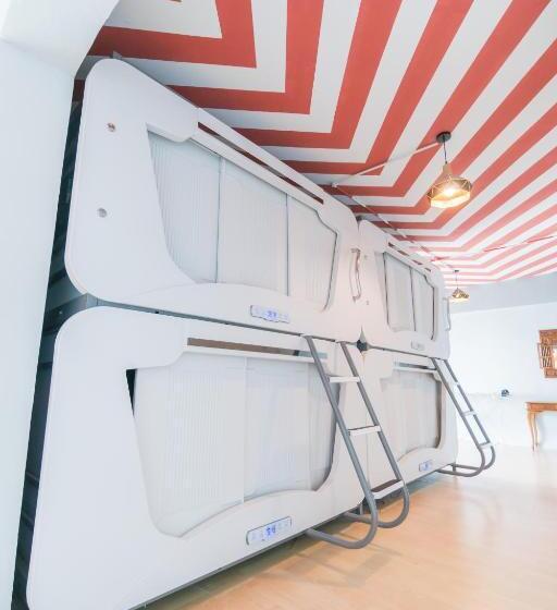 豪华房间, Seaview Capsule