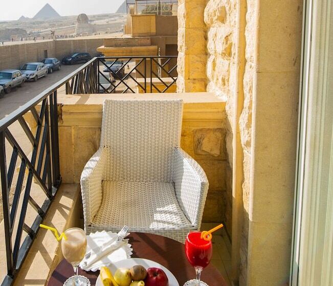 اتاق سوپریور با چشم‌انداز, Pyramids Valley Boutique