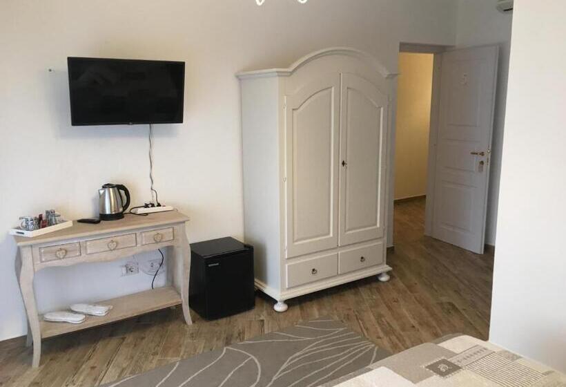 バルコニー付きスーペリアルーム, City Garden Guest House