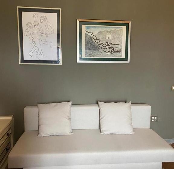 Четырехместный Номер Стандарт Вид на Море, L Elisea Maison De Charme
