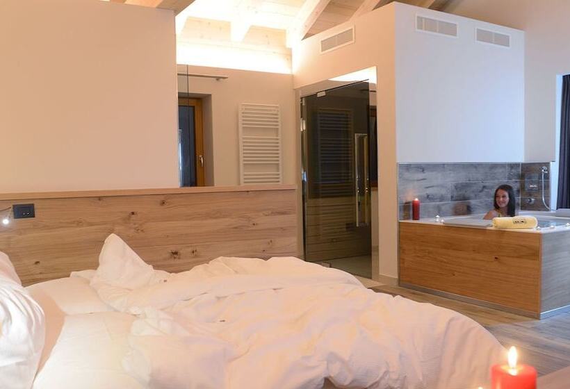 Люкс с гидромассажем, Vidor Resort