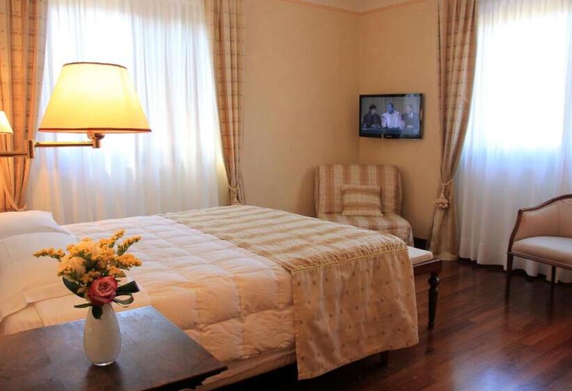 Номер Стандарт, & Ristorante Degli Angeli
