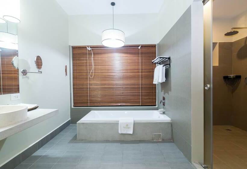 Premium Triple Room, Bayon Modern Residence