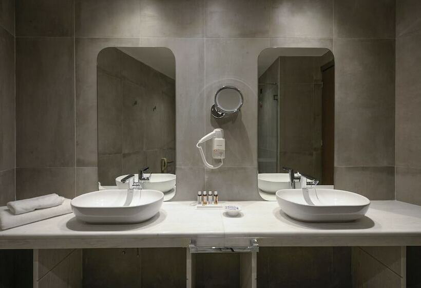 이그제큐티브 스위트, Wyndham Athens Residence
