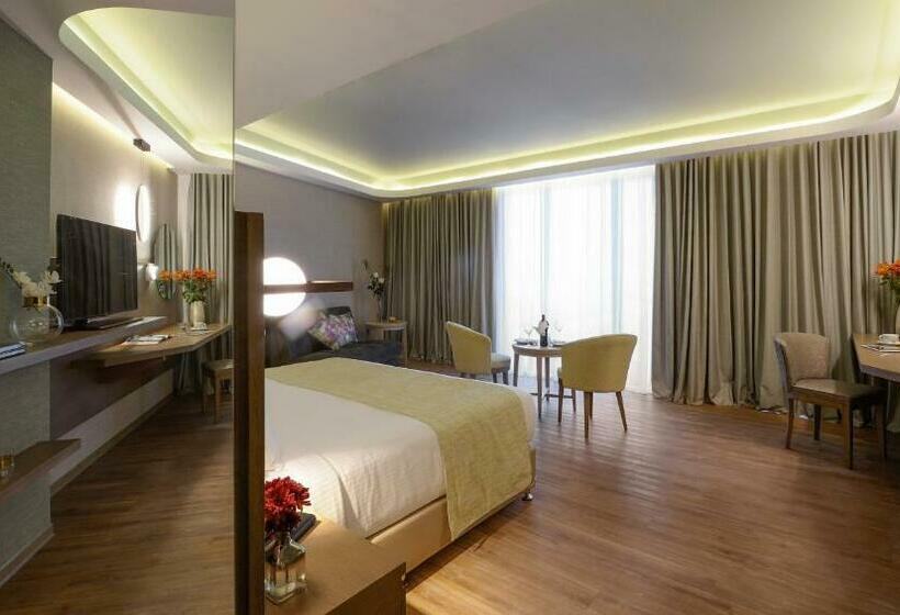 이그제큐티브 스위트, Wyndham Athens Residence