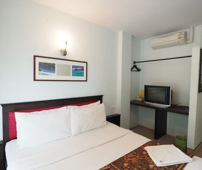디럭스 룸, Andaman Legacy Guest House