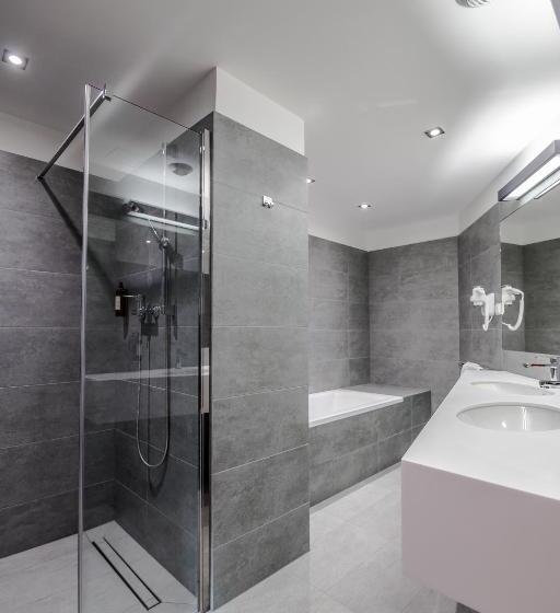 Family Suite, Lwowska 1